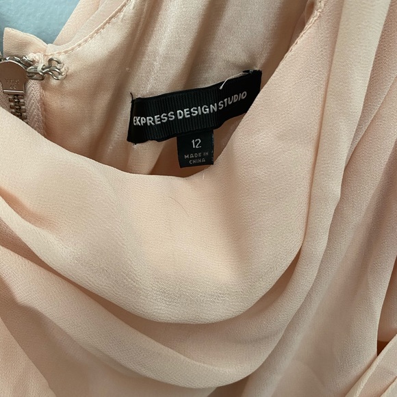 Express Dress - Picture 3 of 4